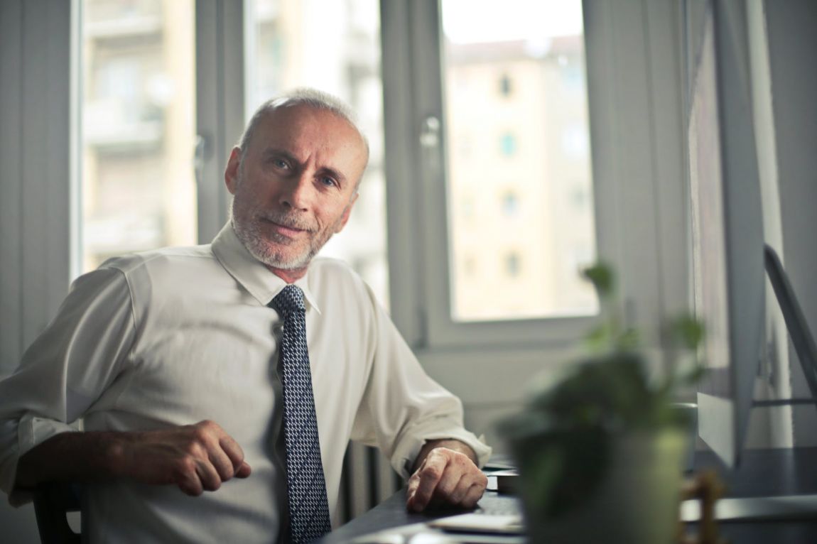 Would you wear this to prevent going BALD? Experts create LASER solution!